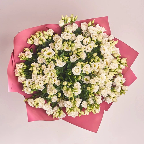 Изображение товара Букет 31 Белая Эустома, упаковка: Коралловая, артикул: 2615