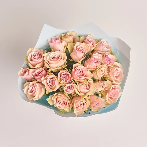 Изображение товара Букет 25 Роз Пинк Атена, упаковка: Голубая, артикул: 2704