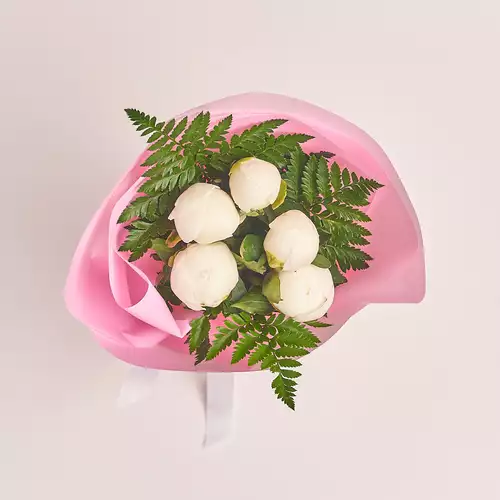 Изображение товара Букет 5 Белых Пионов, упаковка: Розовая, артикул: 2748