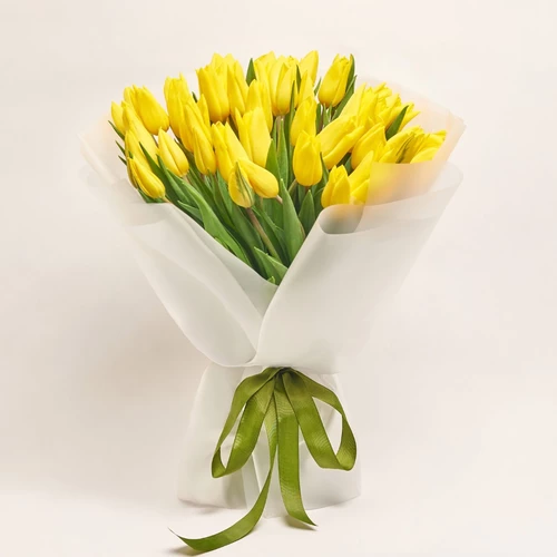 Product image Bouquet 51 Yellow tulip, packaging: Transparent, vendor code: 2289