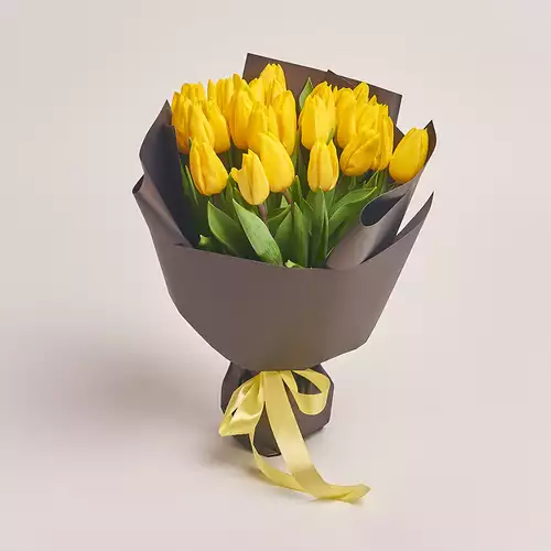 Bouquet of 25 Yellow tulips