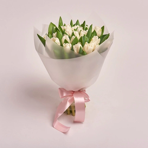 Bouquet of 25 White tulips