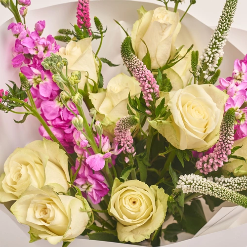 Product image Bouquet 640, packaging: White, vendor code: 2348