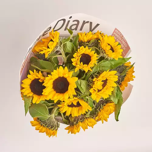Product image Bouquet of 15 Sunflowers, packaging: Newspaper, vendor code: 2087