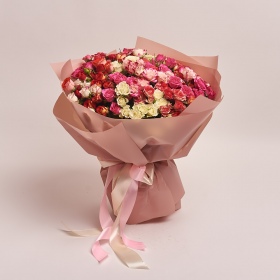 Bouquet of 29 Roses spray mix 
