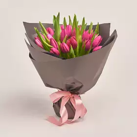 Bouquet of 25 Hot pink Tulips
