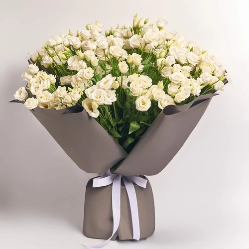 Product image Bouquet 51 White Eustoma, packaging: 
Graphite, SKU: 2537