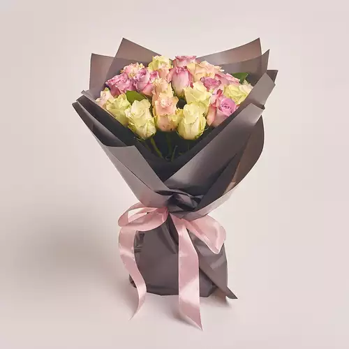 Product image Bouquet of 25 Roses Athena and Memory, packaging: 
Graphite, vendor code: 2622
