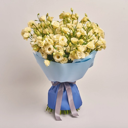 Product image Bouquet 31 Cream Eustoma, packaging: Gradiens light blue, vendor code: 2691