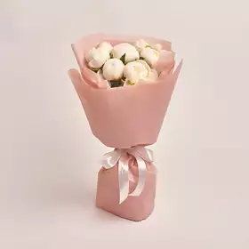Bouquet of 7 White Peonies