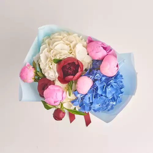 Product image Bouquet of 3 Hydrangeas and 9 Peonies, packaging: Blue, vendor code: 2777
