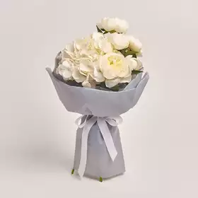 Bouquet of 5 White Peonies and Hydrangea
