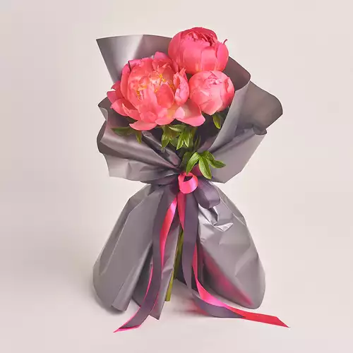 Product image Bouquet of 3 Coral Peonies, packaging: 
Graphite, vendor code: 2789