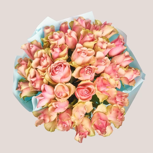Product image Bouquet of 35 Roses Bellevue, packaging: Blue, SKU: 2865