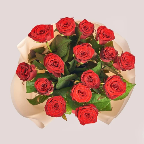 Product image Bouquet of 15 Red Roses Grand Prix, packaging: Peach, SKU: 2876