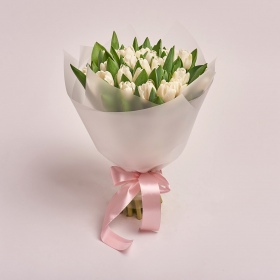 Букет 25 Белых тюльпанов