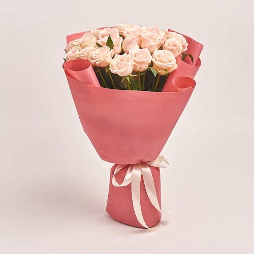 Product image Bouquet of 25 Cream roses, packaging: Kafin rust, vendor code: 2926