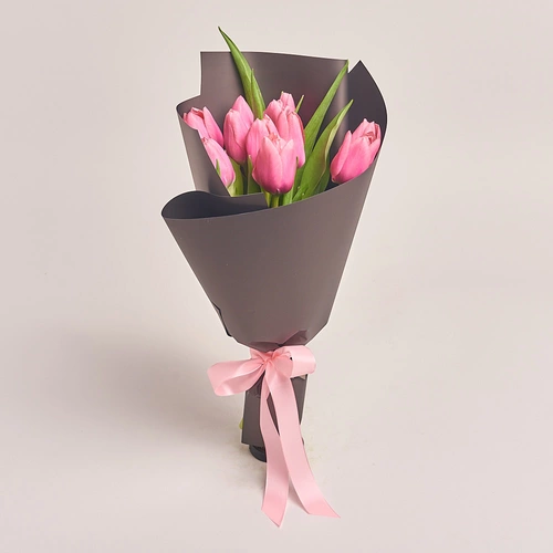 Product image Bouquet of 11 Pink tulips, packaging: 
Graphite, vendor code: 2972