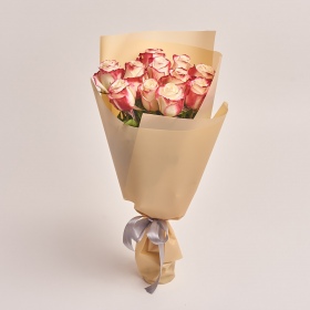 Bouquet of 11 White-pink roses