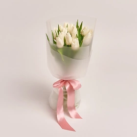 Bouquet of 15 White Tulips