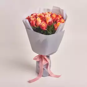 Bouquet of 19 Bicolor roses