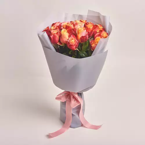 Product image Bouquet of 19 Bicolor roses, packaging: Gray, vendor code: 3001