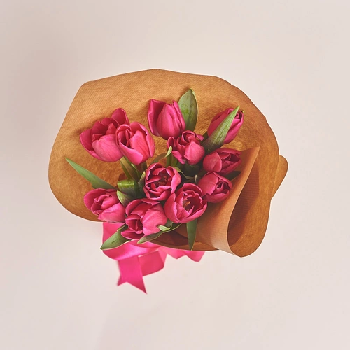 Изображение товара Букет 11 Малиновых тюльпанов, упаковка: Крафт, артикул: 3005