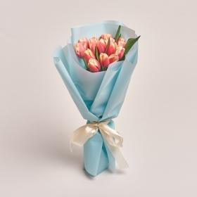 Bouquet of 15 Rose-white Tulips