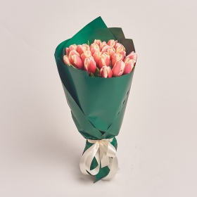 Букет 25 Рожево-білих тюльпанів