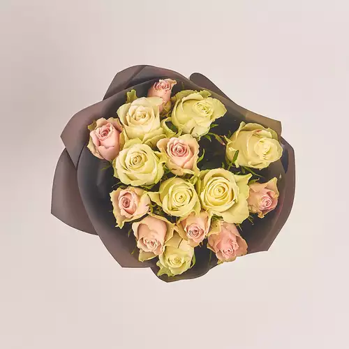 Product image Bouquet of 15 Roses Athena mix, packaging: 
Graphite, vendor code: 3074
