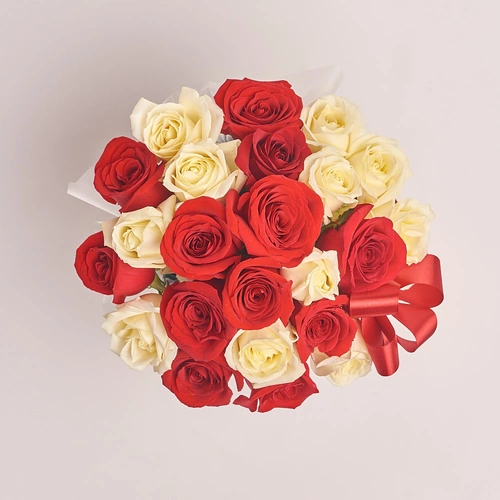Product image Box 25 Red and White Rose, packaging: Green, vendor code: 3076