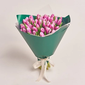 Букет 51 Біло-фіолетовий тюльпан
