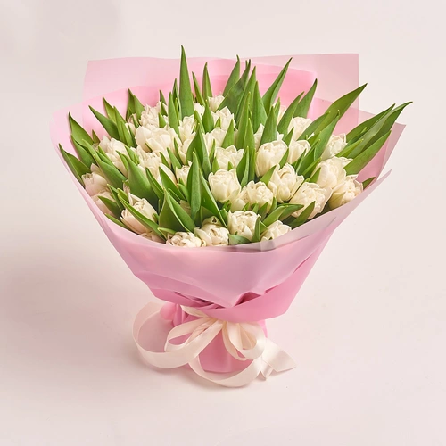 Изображение товара Букет 51 Белый пионовидный тюльпан, упаковка: Розовая, артикул: 3091