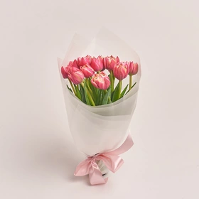 Букет 15 Рожевих піоновидних тюльпанів