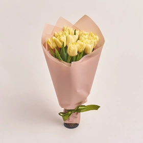 Букет 15 Кремовых пионовидных тюльпанов