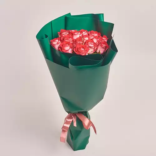 Product image Bouquet of 15 Roses All Star, packaging: Green, vendor code: 3114