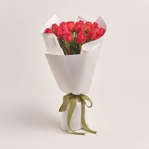 Product image Bouquet of 19 Roses Cherie O, packaging: White, vendor code: 3155