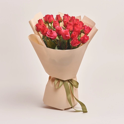 Product image Bouquet of 25 Roses Cherie O, packaging: Kafin cream, vendor code: 3156