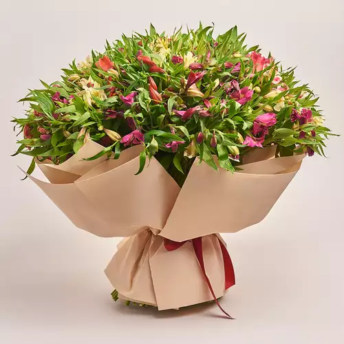 Product image Bouquet 101 Alstroemeria Mix, packaging: Kafin cream, vendor code: 3161