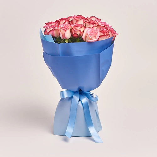Product image Bouquet of 19 Roses Paloma, packaging: Gradiens blue, vendor code: 3169
