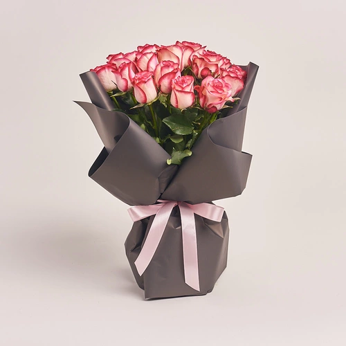 Product image Bouquet of 25 Roses Paloma, packaging: 
Graphite, vendor code: 3170