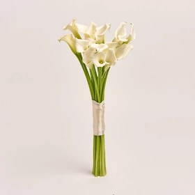 Bouquet of 19 white Callas