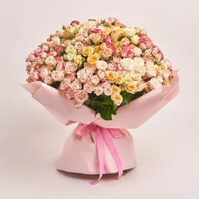 Bouquet of 101 spray Roses mix