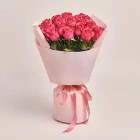 Bouquet of 25 Ruspberry Roses