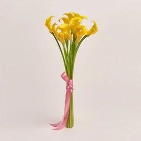 Bouquet of 15 Yellow Callas