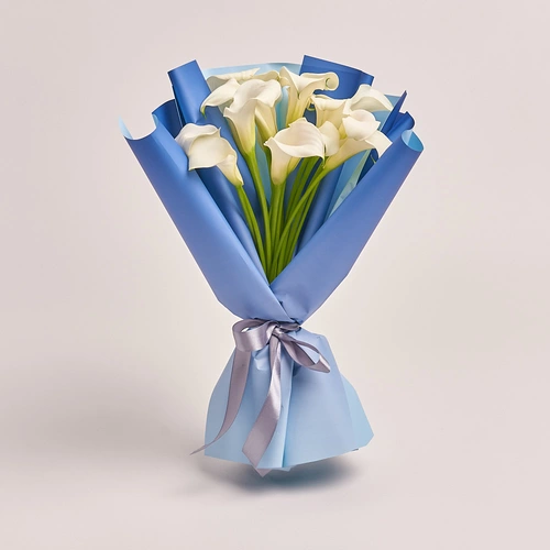 Product image Bouquet of 15 white Callas, packaging: Gradiens blue, vendor code: 3212