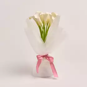 Bouquet of  9 white Callas