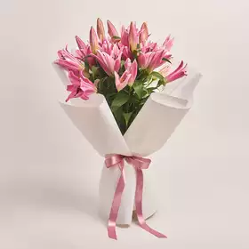 Bouquet of 5 Pink Lilies