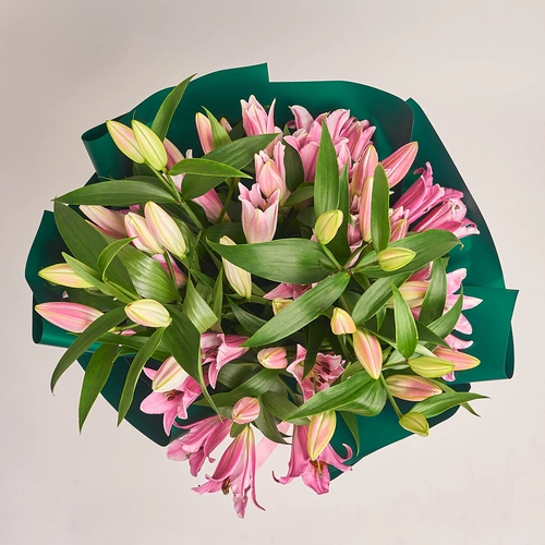 Product image Bouquet of 9 Pink Lilies, packaging: Green, vendor code: 3219
