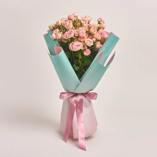 Product image Bouquet of 15 Light Pink Roses Spray, packaging: Gradiens tiffany, vendor code: 3227